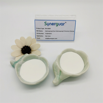 Goma de guar superior com qualidade superior tem grau médio de substituição e alta transparência para cuidados com os cabelos
